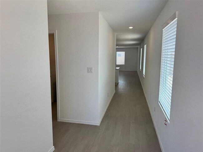 Building Photo - 2322 Dust Devil Dr