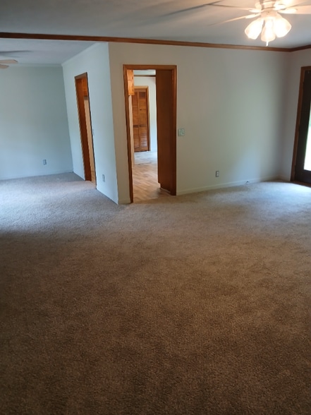 Building Photo - 1850 Brandy Dr SE