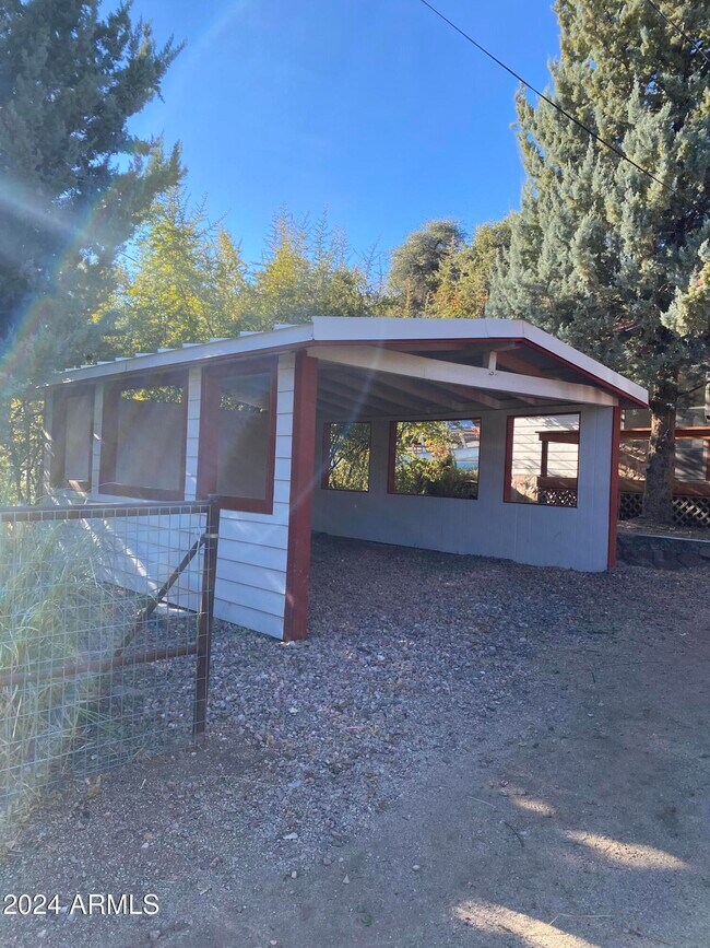 Building Photo - 16813 Shrine Dr
