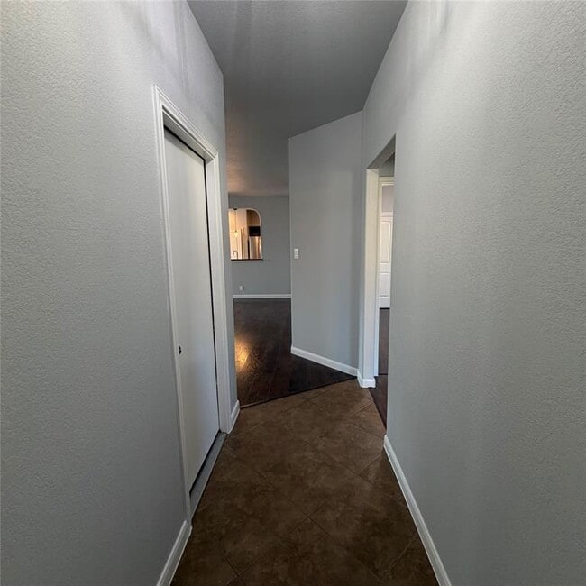 Building Photo - 1115 Sunny Meadows Loop