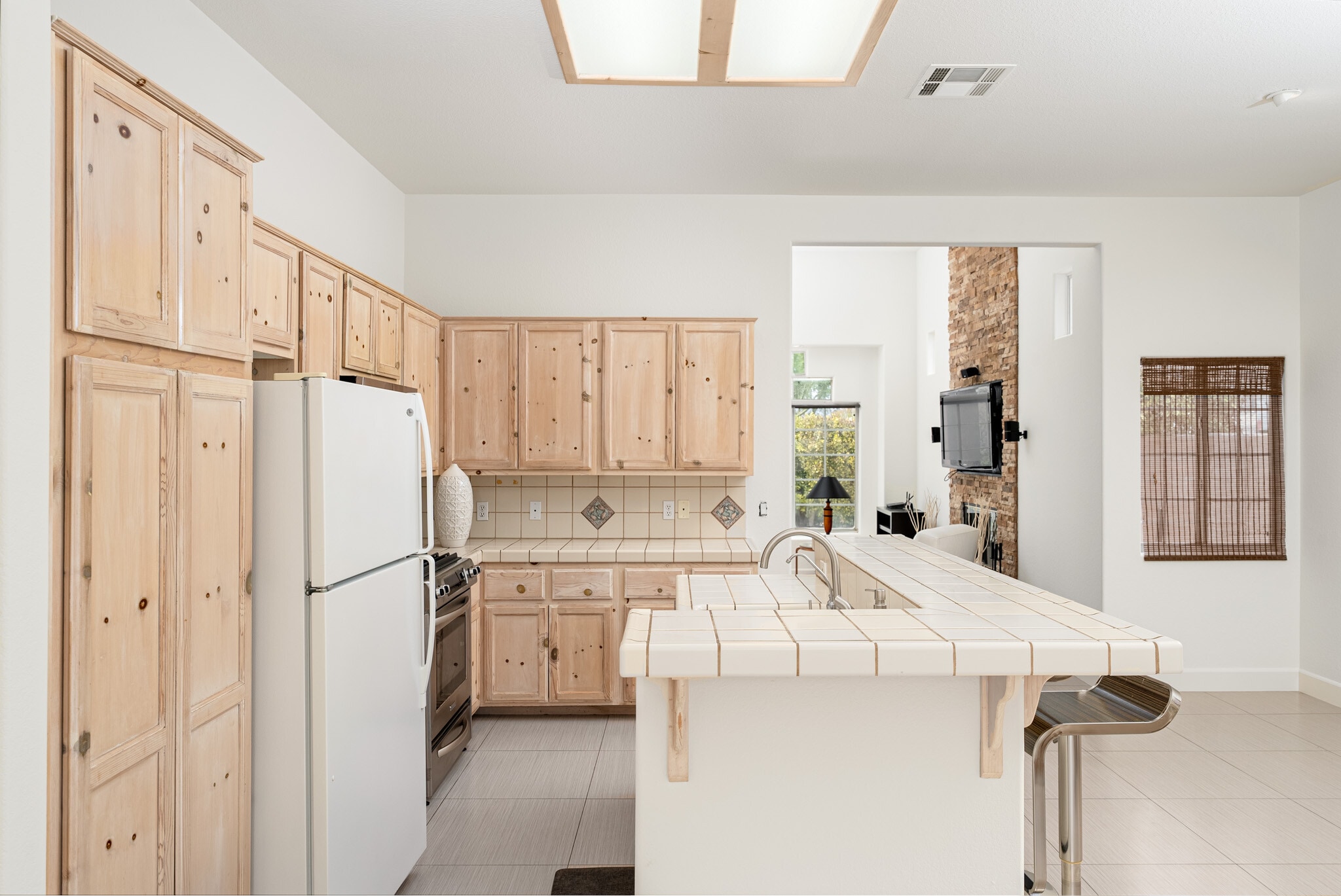 Building Photo - 30106 Avenida Alvera