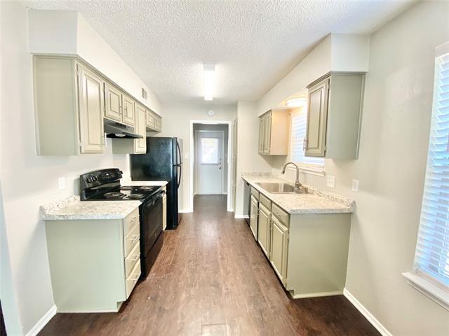 Building Photo - 932 Cottonwood Trail