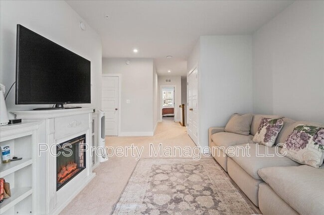 Building Photo - 2677 St Elias Dr