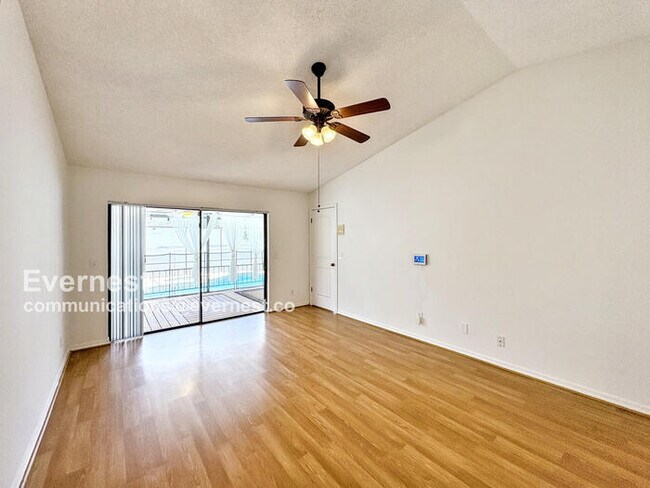Building Photo - 2604 Sablewood Dr