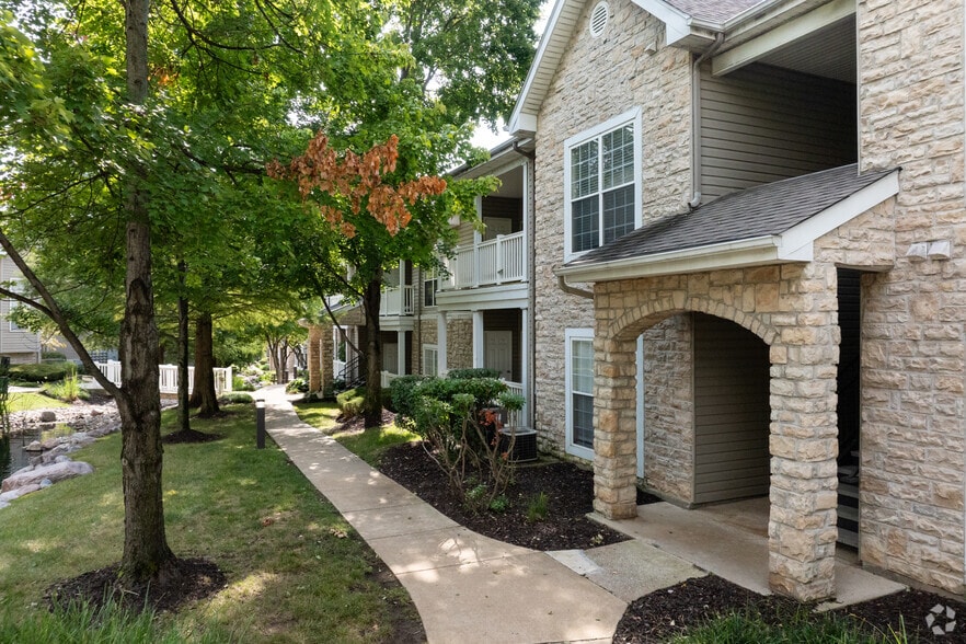 Building Photo - Boulder Springs