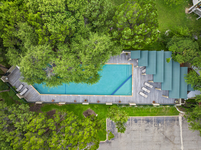 Building Photo - 1707 Spyglass Dr