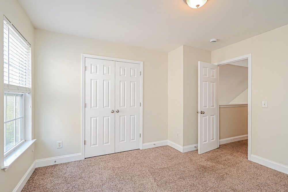 Building Photo - 1565 Bridgecrest Dr