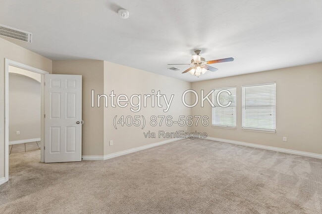 Building Photo - 2800 NW 184th St