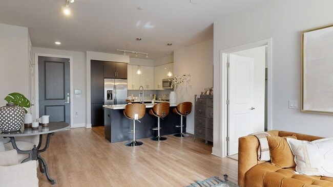 Building Photo - Roosevelt Row