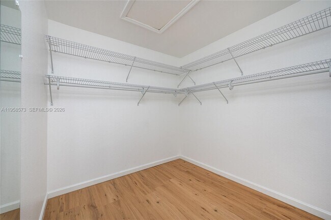 Building Photo - 405 SW 198th Terrace