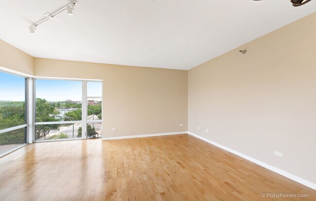 Building Photo - 100 N Hermitage Ave