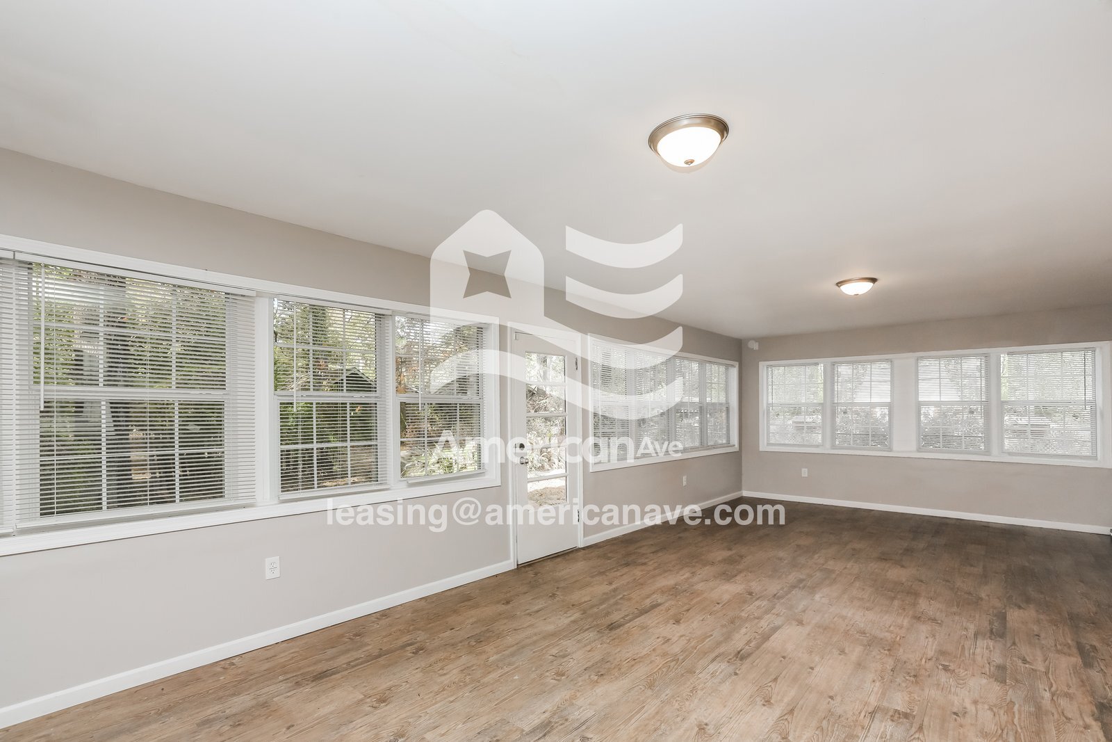 Building Photo - 514 Naples Rd