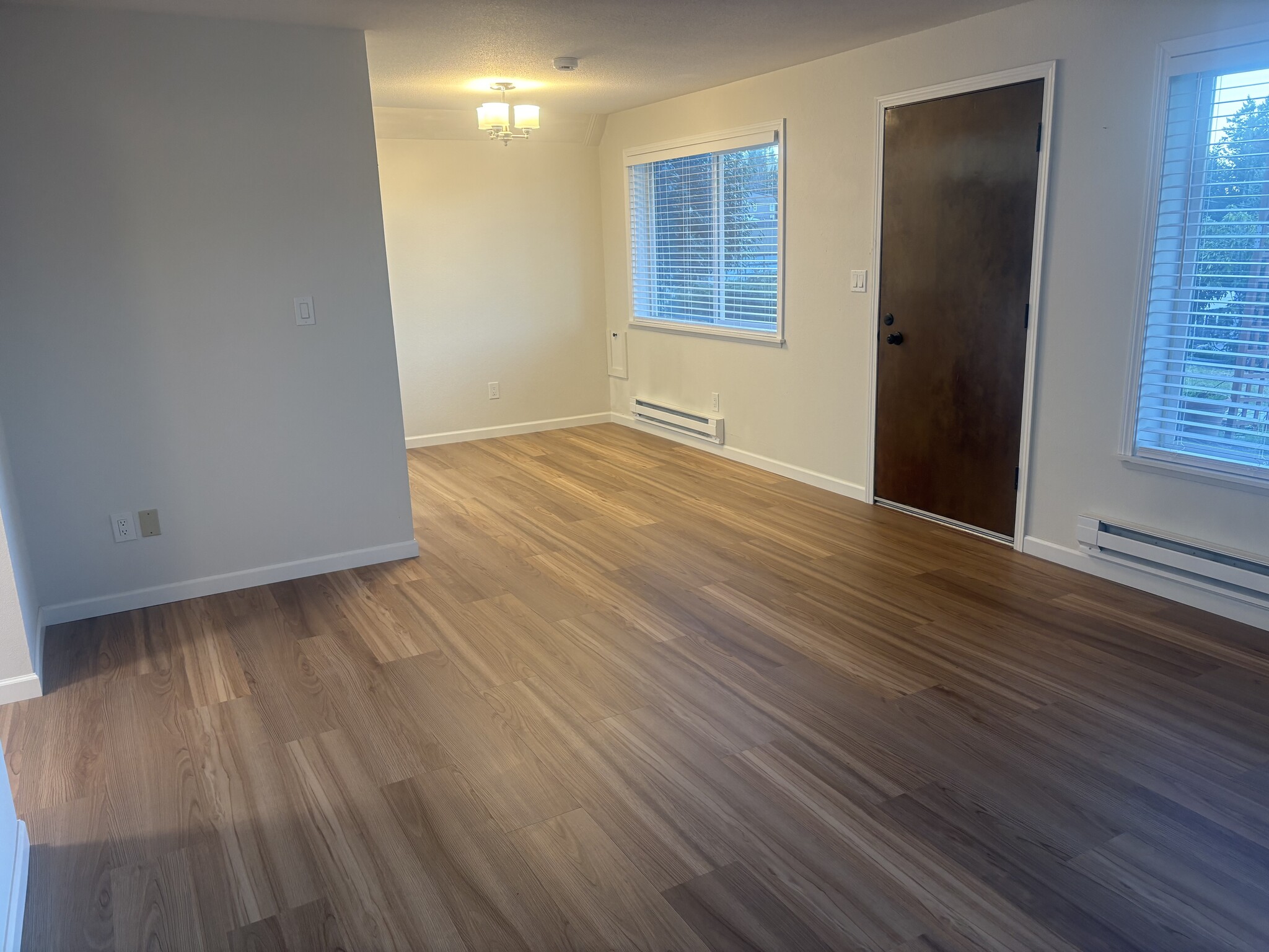 Building Photo - 7409 Hill Ave