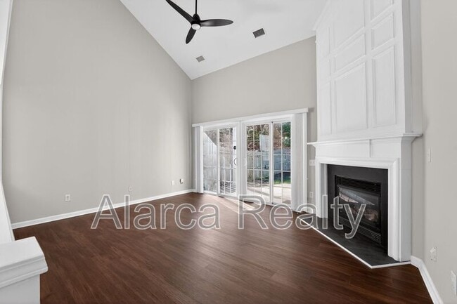 Building Photo - 10615 Poe Ct