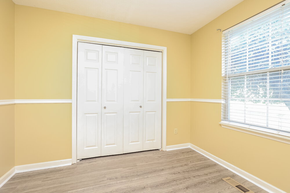 Building Photo - 1610 Cedar Tree Ln