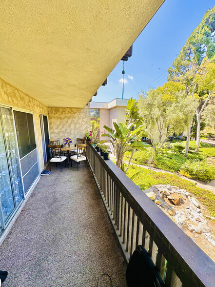 Building Photo - 6416 Friars Rd