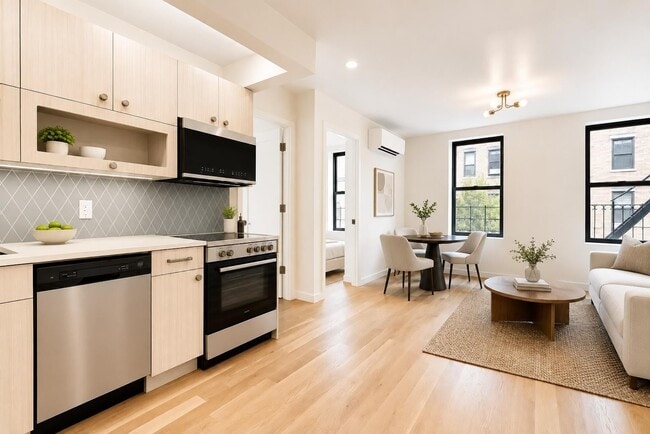 Building Photo - 524 W 134th St
