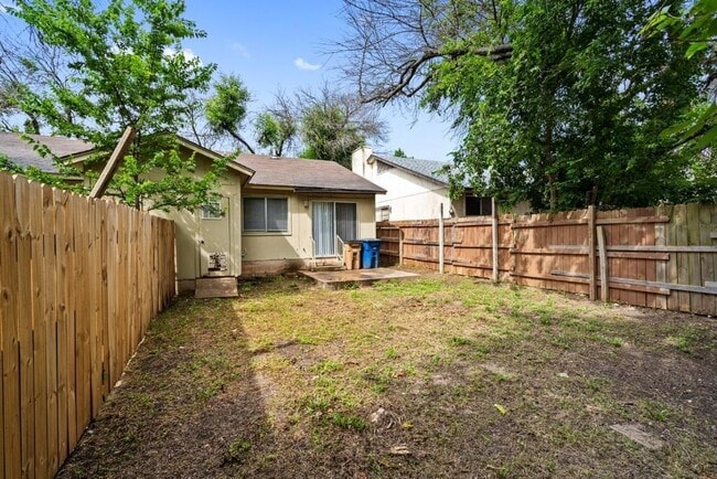 Building Photo - 10440 Doc Holliday Trail