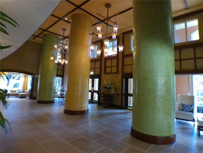 Building Photo - 2951 S Bayshore Dr