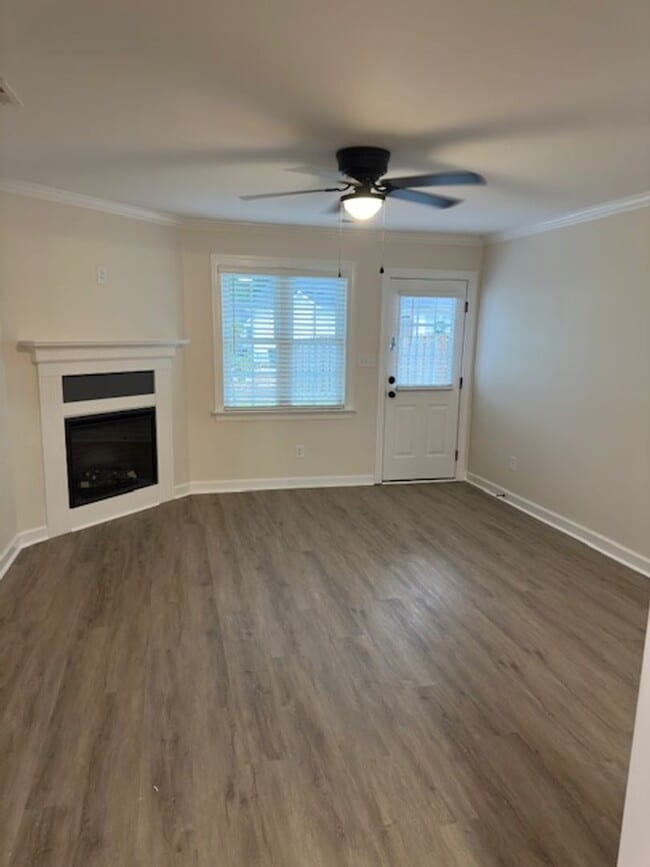 Building Photo - 1353 Northridge Dr