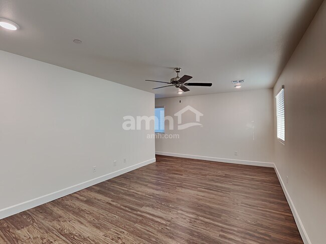 Building Photo - 302 Palazza Reserve Pl