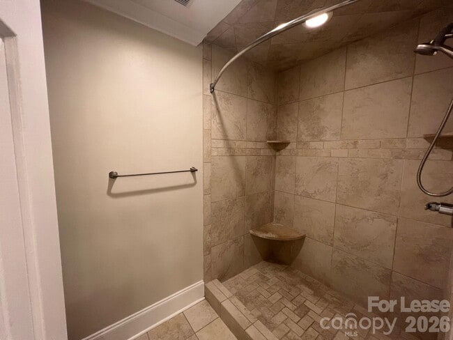 Building Photo - 18733 Vineyard Point Ln
