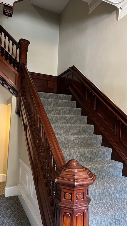 Building Photo - 351 Beacon St