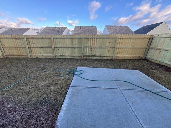 Building Photo - 121 Windover Wy