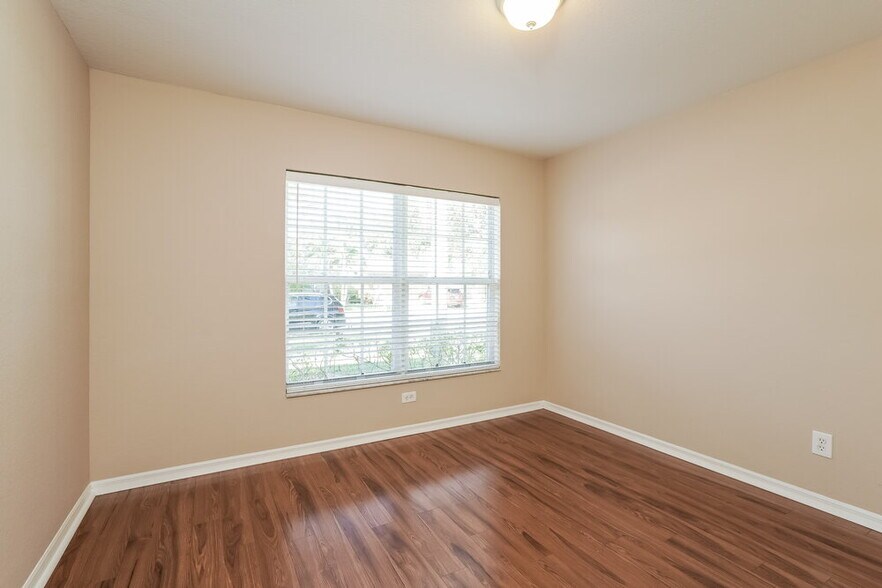 Building Photo - 11341 Lake Cypress Loop