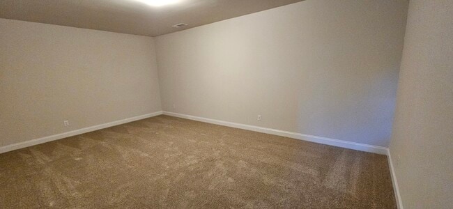 Building Photo - 1240 Ainsworth Alley