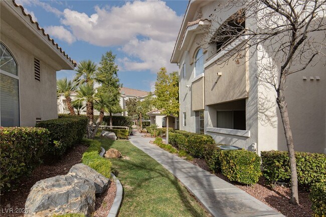 Building Photo - 10109 Jacob Pl