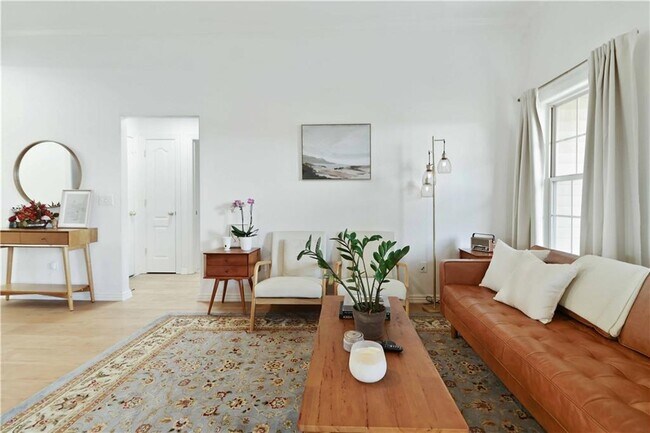 Building Photo - 3000 SW Wentworth Ave