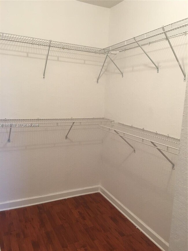 Building Photo - 14962 SW 23rd Way