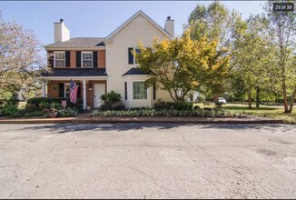 Building Photo - "Charming 2-Bedroom Retreat in Franklin with 1.5 Baths and Cozy 1244 Sq Ft Layout!"
