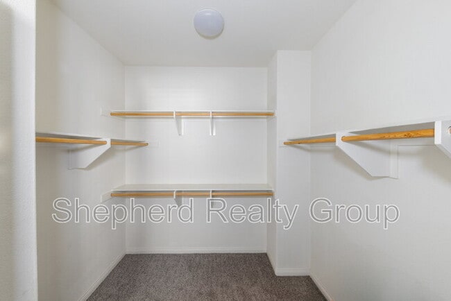 Building Photo - 28468 Sunflower St