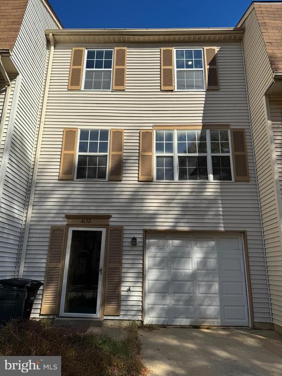 Building Photo - 4132 Silver Park Terrace