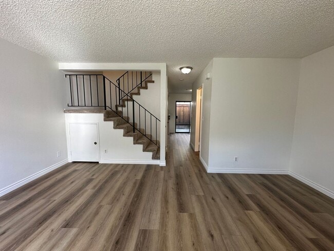 Building Photo - 812 - 2118-2120 S. Meridian LLC