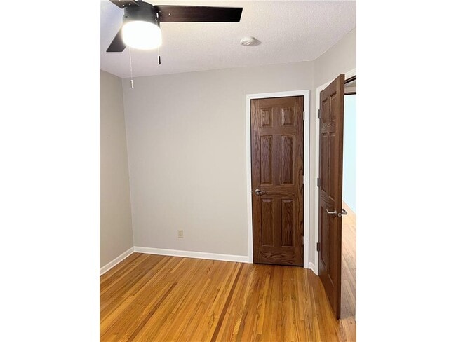 Building Photo - 13709 Country Ln