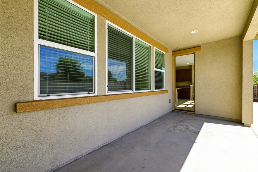 Building Photo - 18309 Millbrook Ave