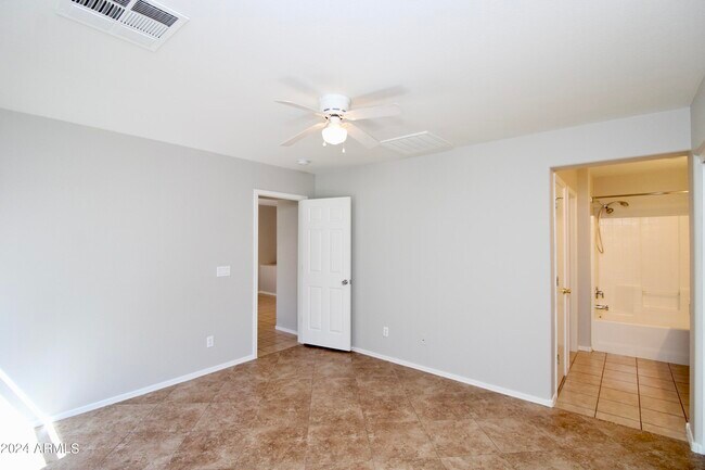 Building Photo - 2389 W Gold Dust Ave