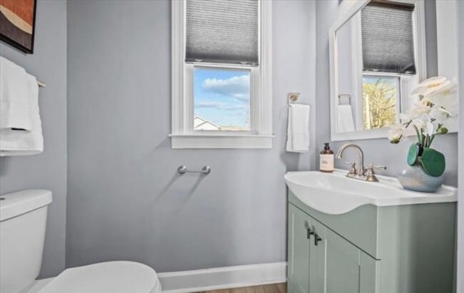 Building Photo - 3BR, 2.5BA Home in Desirable Augusta Road ...
