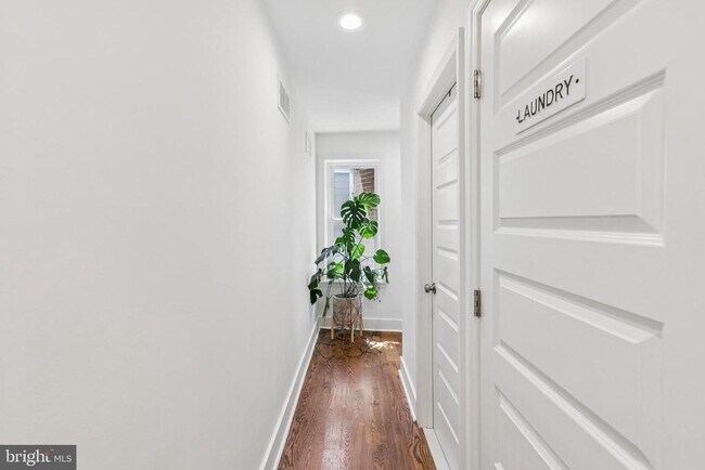 Building Photo - 1228 Patapsco St