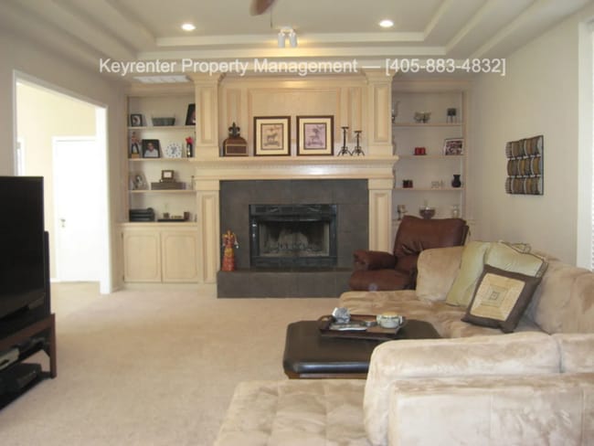 Building Photo - 12100 Blueway Ave