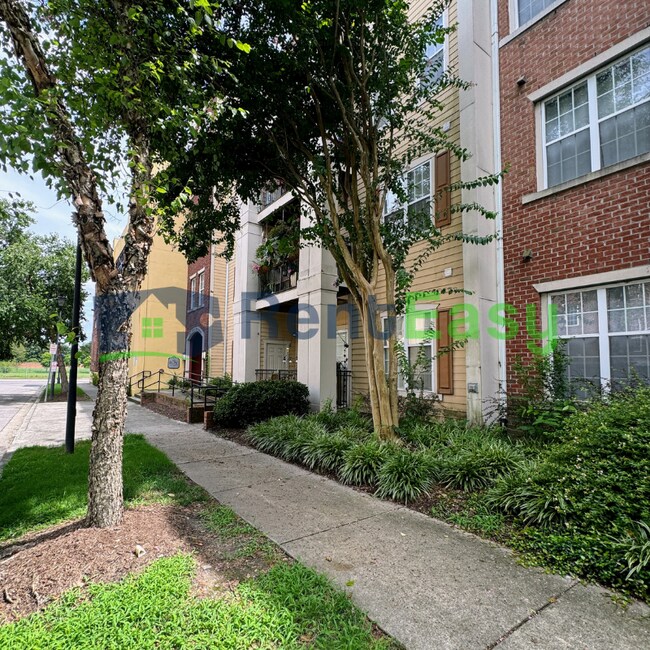 Building Photo - 1400 Granby St