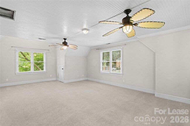 Building Photo - 9033 Pennyhill Dr
