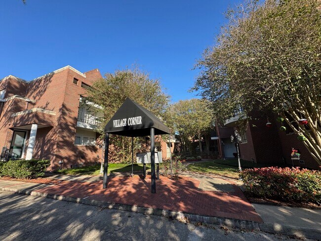 Building Photo - 11842 Taylorcrest Rd