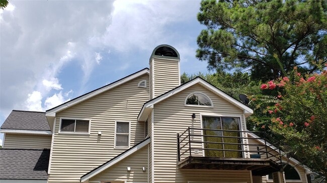 Building Photo - 3315 Golden Trails Dr