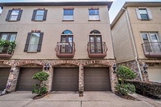 Building Photo - 542 Bomar St
