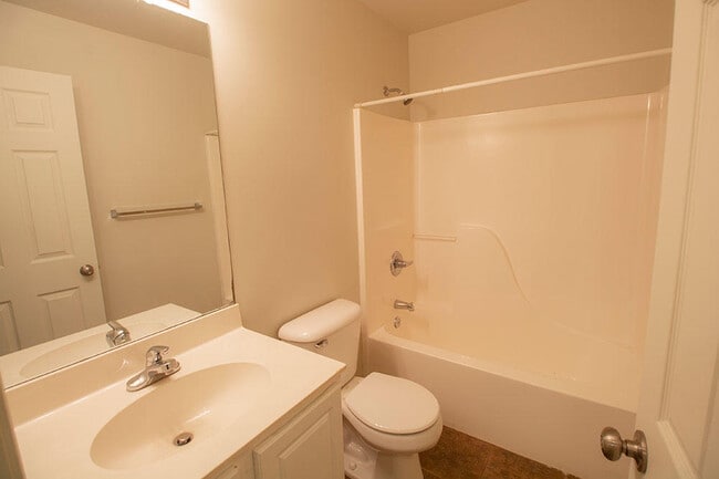 Building Photo - 1424 Bodie Dr