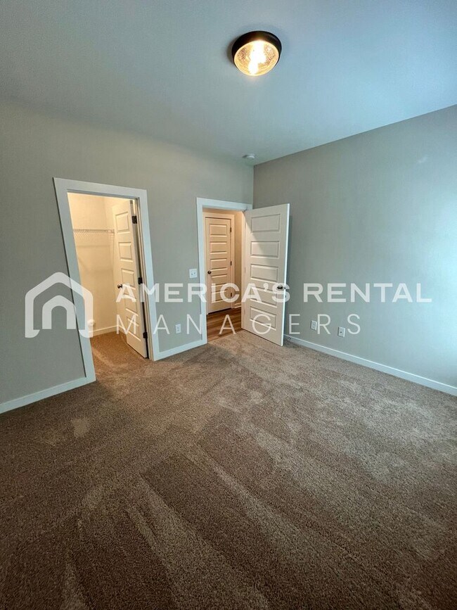 Building Photo - Home for Rent in Cullman, AL!! Available to View Now!!!